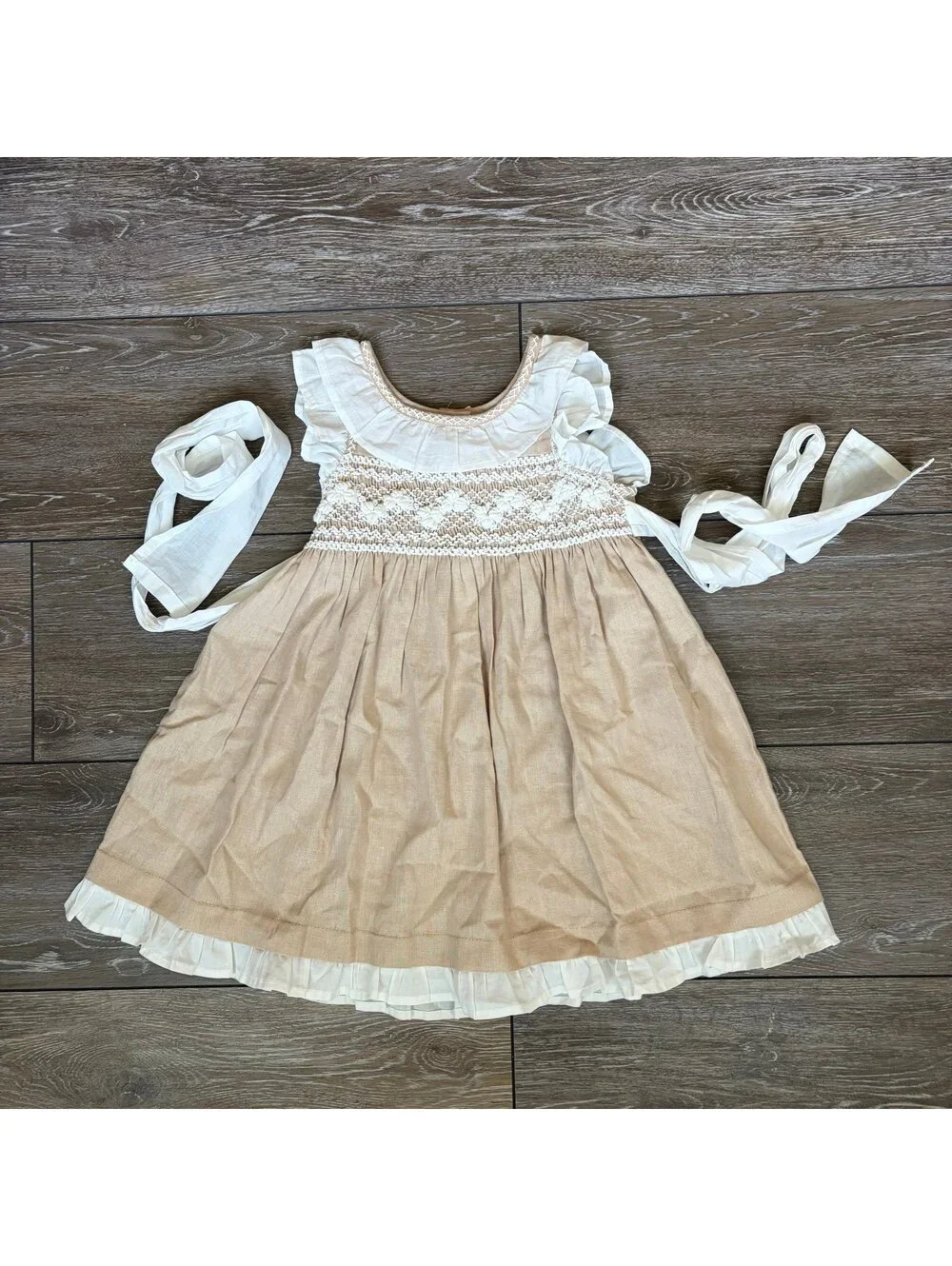 Tecomoabesos Federica Linen Smock Dress Oat Girls Size 4
